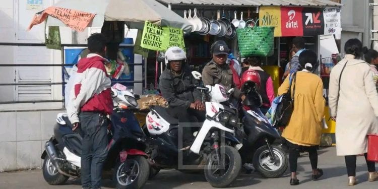 TRANSPORT URBAIN – Le conseil municipal d&rsquo;Antananarivo rejette une nouvelle fois la légalisation des taxis-motos dans la capitale.