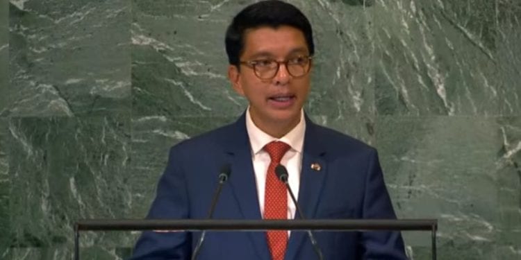CARBURANT – Andry Rajoelina demande du pétrole à « prix équitable » pour les pays à faible revenu