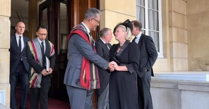 HOMMAGE – Richard Randriamandrato à Londres pour assister aux funérailles de la Reine Elisabeth II