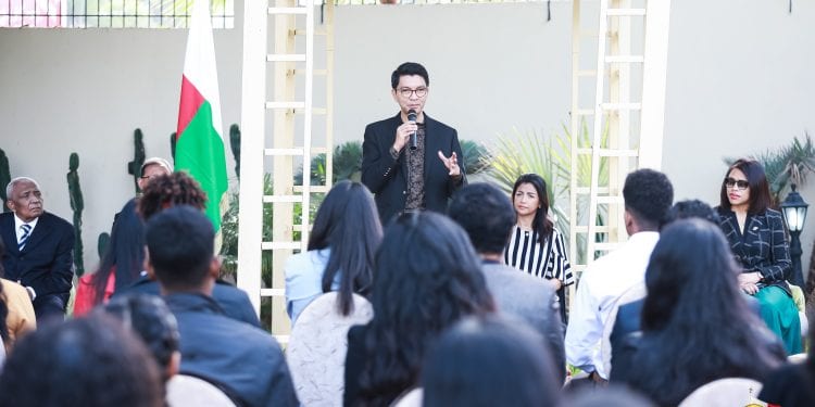 DIPLOMATIE – La création d&rsquo;une ambassade de Madagascar au Maroc évoquée lors de la rencontre entre Andry Rajoelina et la diaspora malgache au royaume chérifien