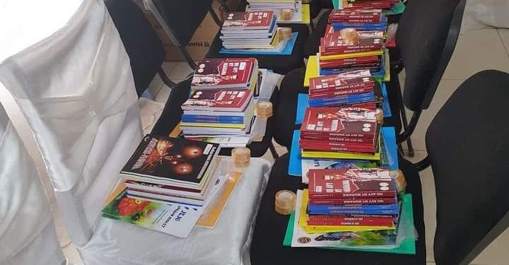 EDUCATION – 14 nouveaux points de lecture mis en place par l’Association pour la promotion du livre et l’écrit à Madagascar dans les communes d’Itaosy, d’Andranonahoatra, d’Ambavahaditokana et d’Ambohidrapeto