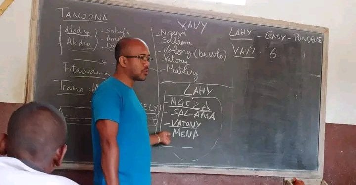 FORMATION – Le Centre d’accueil « Akany Felana Maitso » se lance dans l’élevage de poulets « gasy »