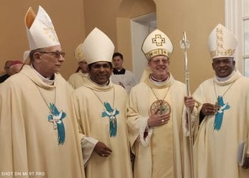 RELIGION – Ordination épiscopale de Mgr Tomasz Grysa, en tant que nonce apostolique de Madagascar, à Poznan en Pologne le 1er Novembre