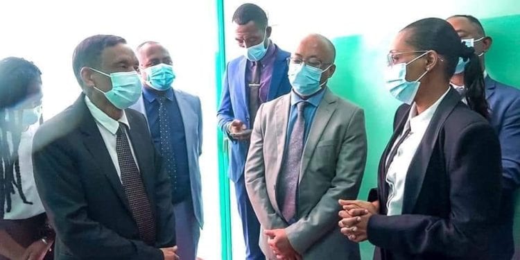SANTE PUBLIQUE – Madagascar compte en tout 15 neurochirurgiens, avec une capacité à diplômer un chirurgien par an selon le ministère de l’Enseignement supérieur