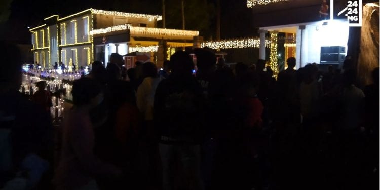 FÊTE – Recueillement, fêtes et lumières au réveillon de Noël de 2022