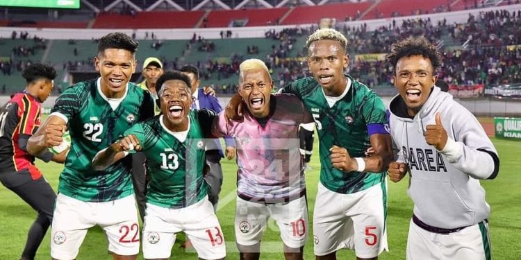 FOOTBALL – Zakanirina  » Nina » Rakotoasimbola, Arohasina « Dax » Andrianarimanana, Jean Martin  » Datsiry » Rakotonirina, Rojo Razafindrabe » Berajo » présélectionnés pour le regroupement au Chan le 12 Décembre, Tsilavina Fanomezantsoa  » Drogba » dans la liste d&rsquo;attente