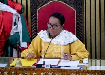 PARLEMENT – Christine Razanamahasoa appelle à l&rsquo;apaisement