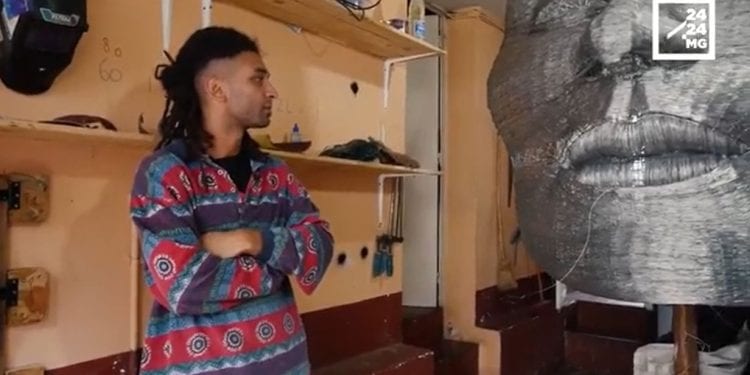 ART CONTEMPORAIN – Les sculptures en fil de fer de Zouba-K, un travail minutieux fait de patience et de précision.