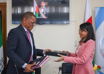 COOPERATION – La Banque africaine de développement signe deux accords de financement pour la gestion des catastrophes et pour la gestion des ressources hydriques avec Madagascar