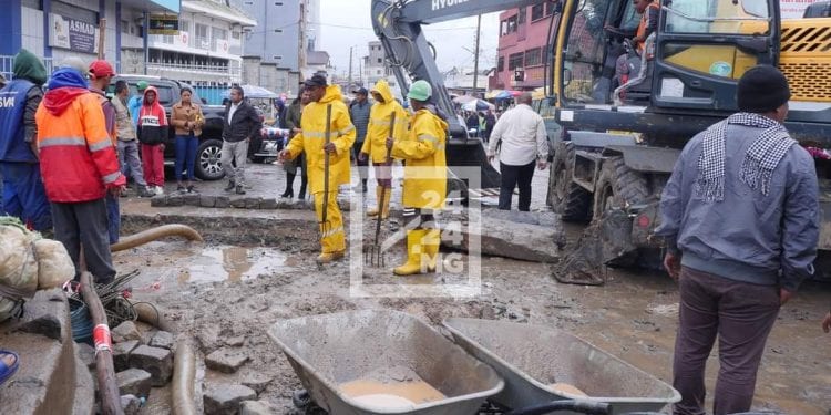 Antananarivo – Curage d&rsquo;un canal souterrain de 600 m à Andravoahangy