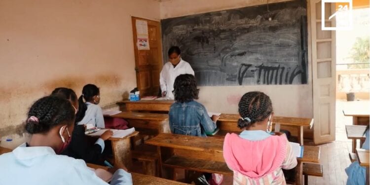EDUCATION – Entre l’apprentissage avec la langue maternelle et le multilinguisme