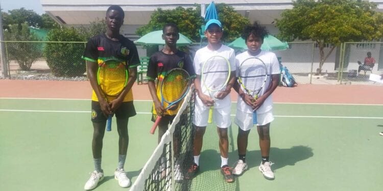 TENNIS – Le titre de vice-champion d&rsquo;Afrique en double U14 pour la paire malgache Mahery Raoily et Mirija Andriantefihasina