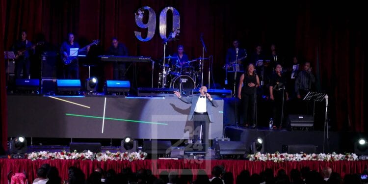 CONCERT – Henri Ratsimbazafy retrouve ses fans inconditionnels au CC Esca pour ses 90 ans