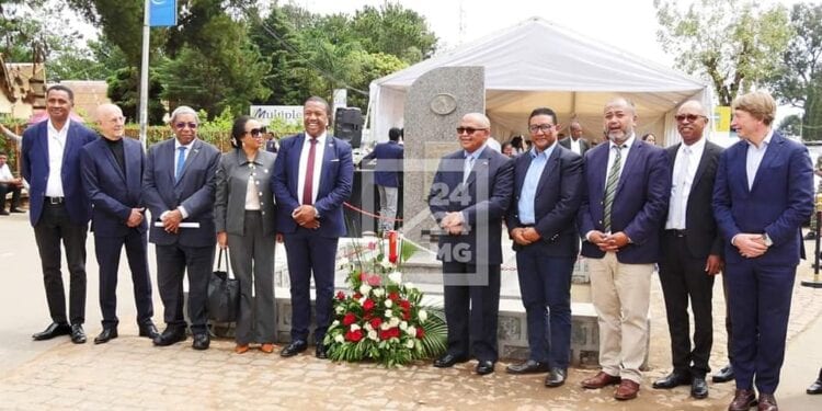 TRANSPORT – La mise en place d’un cluster du secteur aérien envisagé afin d’atteindre le million de touristes en 2028 selon Valéry Ramonjavelo