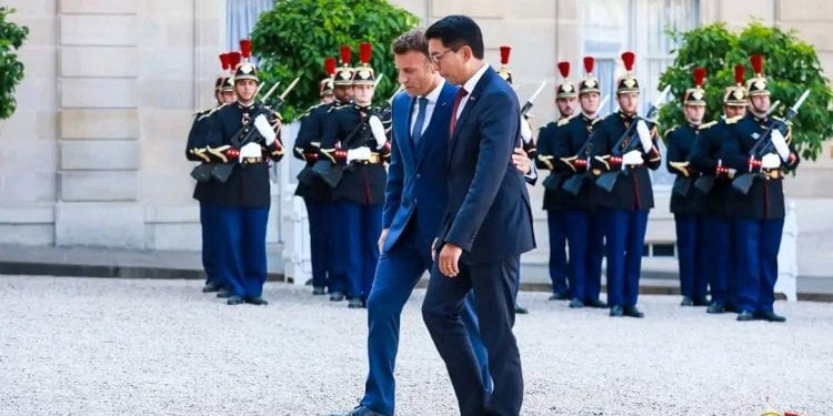 Une rencontre Andry Rajoelina – Emmanuel Macron prévue durant le séjour du chef d&rsquo;Etat malgache en France, selon la présidence 