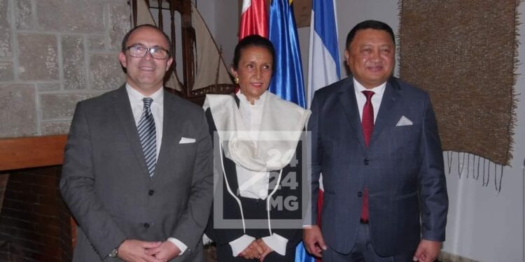 OCEAN INDIEN – Des signatures de conventions de partenariat entre la région Réunion et trois régions de Madagascar