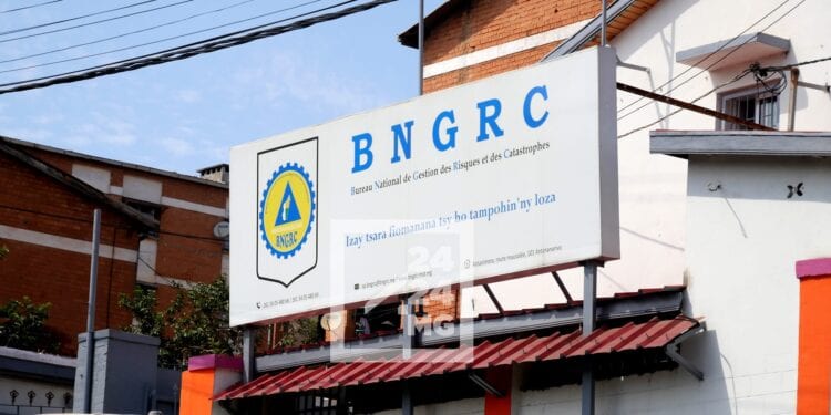 SUSPICION DE DÉTOURNEMENT – Le patron du BNGRC demande une enquête approfondie et des sanctions concernant les suspicions de détournement d&rsquo;aides d&rsquo;urgences pour le Sud dévoilés par Transparency International