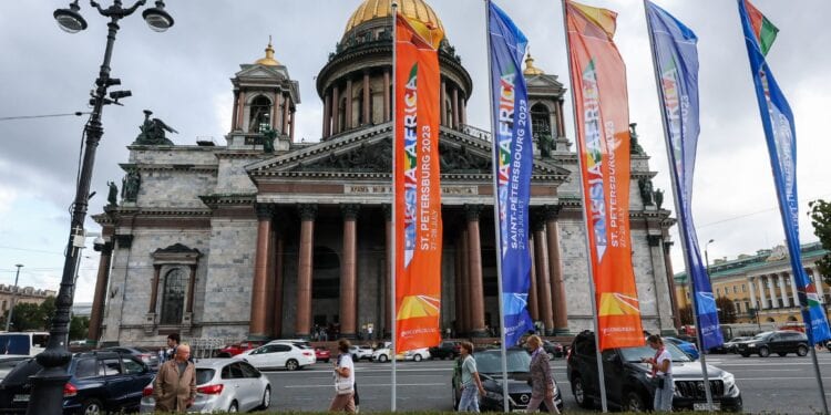 Sommet Russie-Afrique : Yvette Sylla et Herimanana Razafimahefa à Saint-Pétersbourg