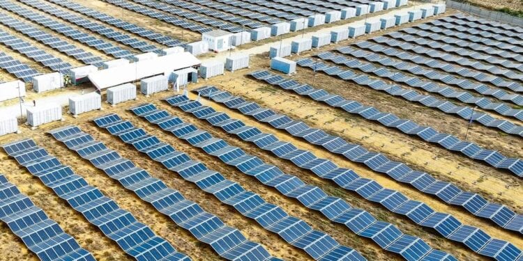 ENERGIE – Une économie de 7,5 milliards d’ariary en fuel lourd avec la centrale solaire de Betsinjaka à Toliara, selon le président de la République