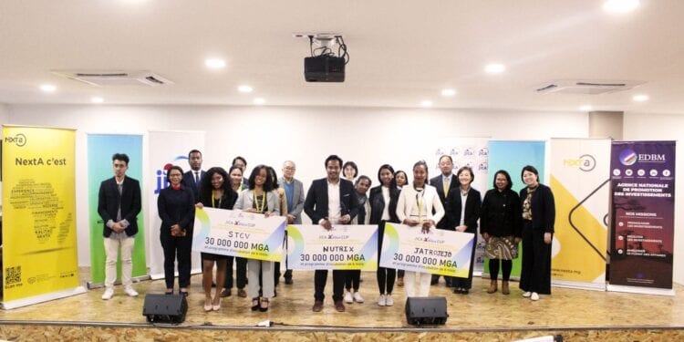 ENTREPRENEURIAT – Nutrix, STCV et Jatrojejo, des projets à impacts socio-économiques, primés à la Jica Ninja Cup-Prix Mizunami Africa Foundation