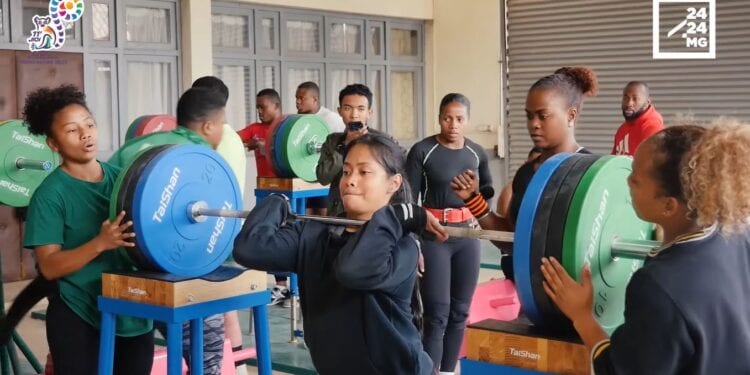 HALTEROPHILIE – L’expérience des aînés au profit des cadets de la relève au regroupement en vue des Jeux des îles