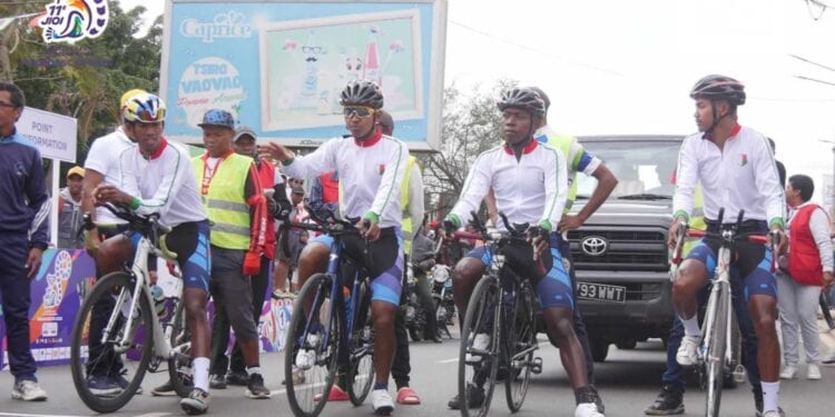 JEUX DES ILES – Les deux équipes malgaches de cyclisme terminent à la sixième et la huitième place dans l’épreuve de la course contre la montre par équipe