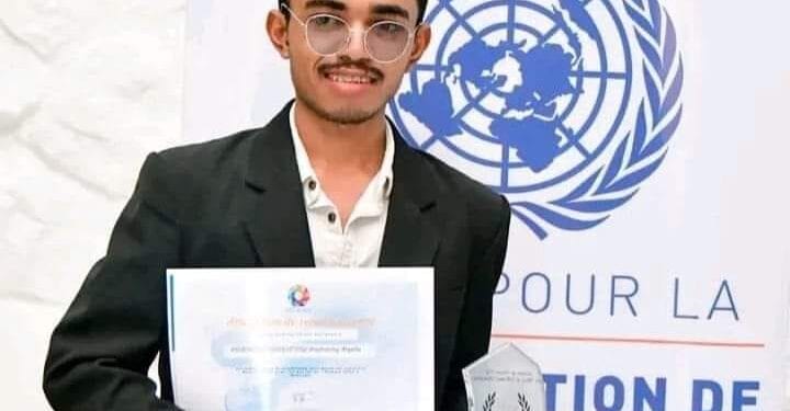 LITTÉRATURE – Aryella Aradrariny Andrianatsitoherinteny mène de peu les votes du public à moins de dix jours de la clôture des votes de la finale du Prix des Jeunes Ecritures