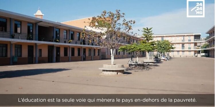 PRIORITE – Enième interpellation de l’Etat par la Conférence des évêques catholiques sur l’éducation