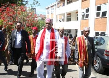 ELECTION – Les députés Brunelle Razafitsiandraofa et Masy Goulamaly déposent leur candidature à la présidentielle auprès de la HCC