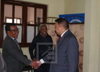 ÉLECTION – Trois chefs d’institution reçus par les dirigeants du FFKM dans leur quartier général à Ampandrana