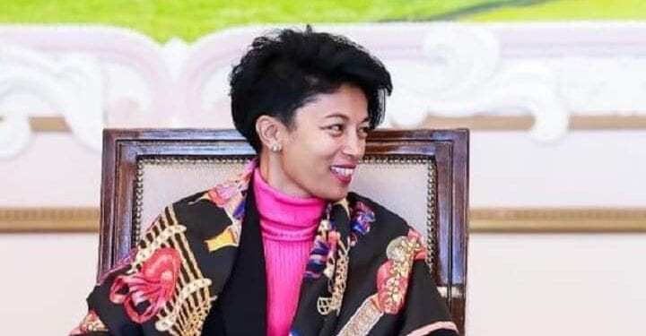 Romy Andrianarisoa plaide non-coupable lors de sa comparution devant le tribunal de Southwark Crown