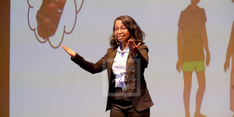 La représentante de la France sacrée championne 2023 du concours « Ma thèse en 180s », pas de podium pour Francine Famenoantsa Ramahavalisoa, la représentante de Madagascar