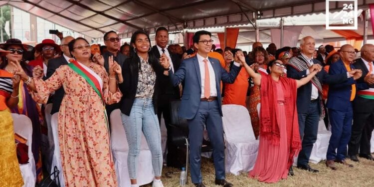 Andry Rajoelina réunit ses partisans et met en garde « ceux qui divisent les Malgaches » 