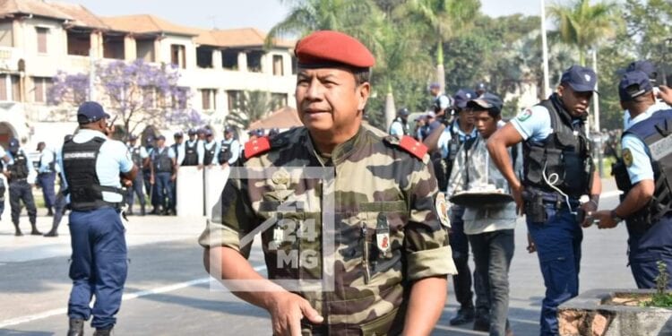 ARMEE – Le Commandant de la Zone de défense et de sécurité d&rsquo;Ikopa remplacé  
