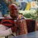 HASIVELO ROMEO ANDRIAMANDRESY dit LEGO, AUTEUR-COMPOSITEUR, CHANTEUR – « Je fais en sorte de jouer une musique traditionnelle qui sera facilement acceptée »