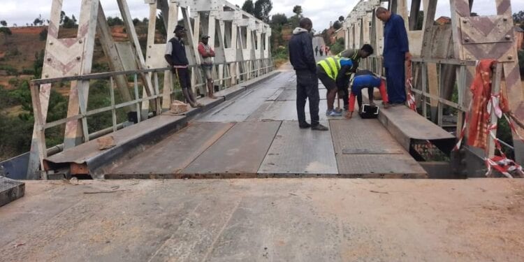 INFRASTRUCTURES – Quatre heures de coupure quotidienne de la circulation au niveau du pont d’Antsevabe sur la route nationale 4 du 26 décembre au 02 janvier