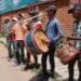 MUSIQUE – Les « bapampa », ces fanfares de rue à la malgache, orchestres de toutes les fêtes