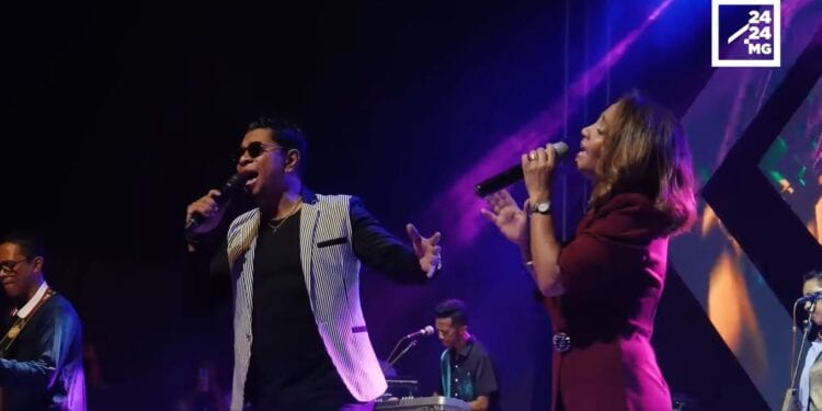 SPECTACLE – Zay et Tovo J&rsquo;hay réunis sur une même scène pour un show hors du commun avec « Samy mbola hafa »