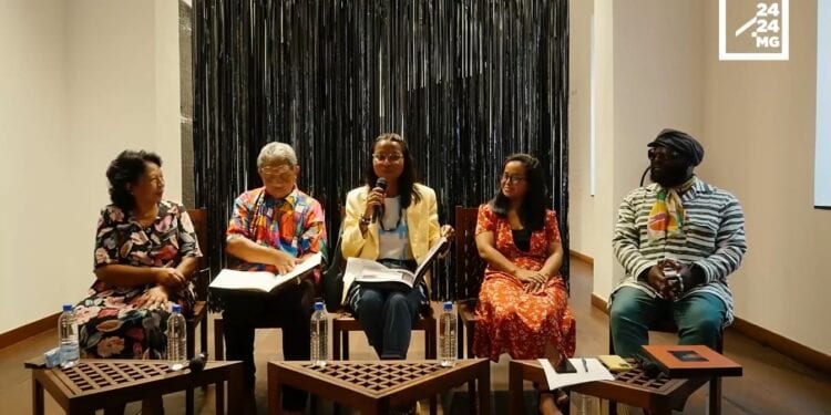ART VISUEL – Un catalogue de 400 pages sur Mme Zo et son oeuvre pour raconter l&rsquo;histoire de l’écrit sur l’art à Madagascar