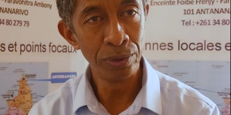 DR HAJA RAMAMONJISOA  – « Quand les microbes s&rsquo;habituent aux antibiotiques, ils deviennent plus forts »