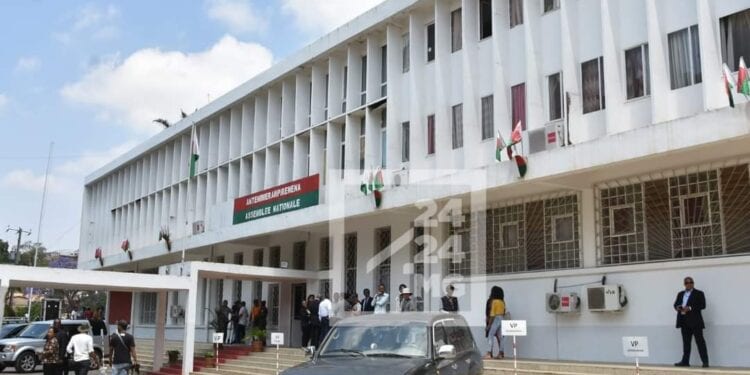Andry Rajoelina affirme attendre une proposition de trois noms de la part de la majorité à l&rsquo;Assemblée nationale pour choisir son Premier ministre 
