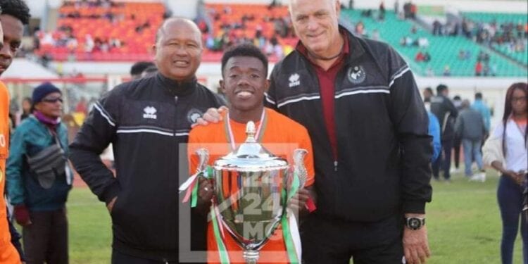 FOOTBALL – Tokinantenaina « Tsiry » Randriatsiferana rejoint la Saint Pauloise à la Réunion