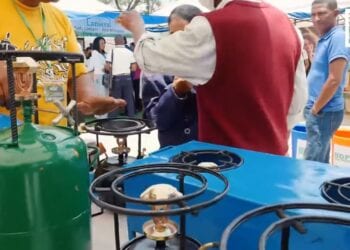 ÉNERGIE – Le réchaud à pétrole sous pression comme alternative au charbon de bois