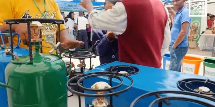 ÉNERGIE – Le réchaud à pétrole sous pression comme alternative au charbon de bois