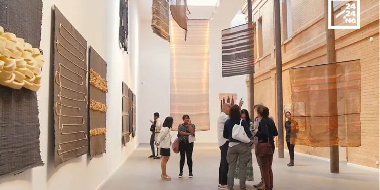 ART VISUEL – « Bientôt je vous tisse tous » de Mme Zo, la rétrospective
