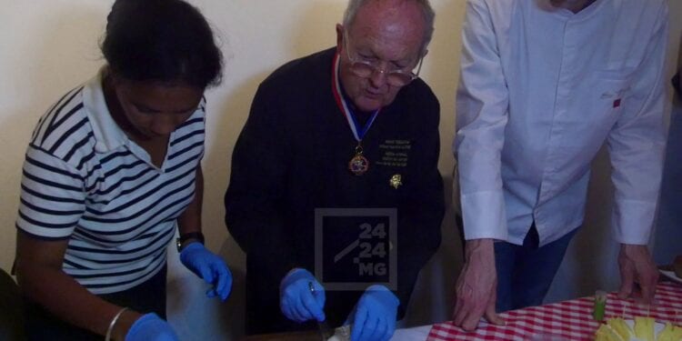 FESTIVAL – Quand le vrai fromage français s’invite à l’Institut français de Madagascar  avec le chef Michel Widehem
