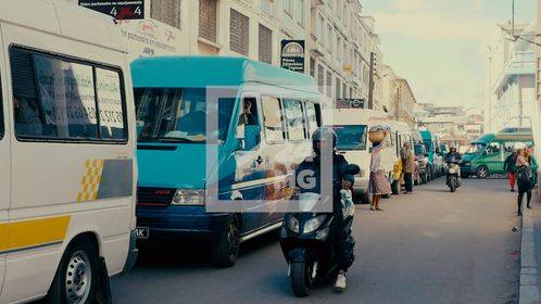 ANTANANARIVO – 9 000 conducteurs et aides-chauffeurs de taxibe en formation
