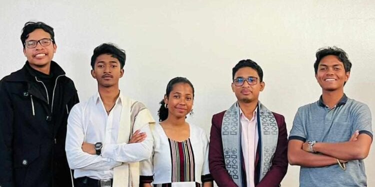 ART ORATOIRE – L’Université Catholique de Madagascar remporte le tournoi inter-universitaire de débats de La Haye