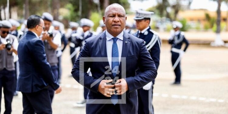 EXÉCUTIF – Le Premier ministre met en avant une décision présidentielle dans le choix du chef du gouvernement
