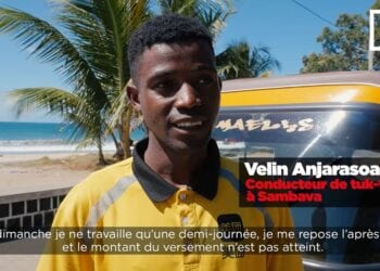 RENCONTRE – Velin Anjarasoa, un conducteur de tuk-tuk de Sambava qui aimerait bien devenir policier